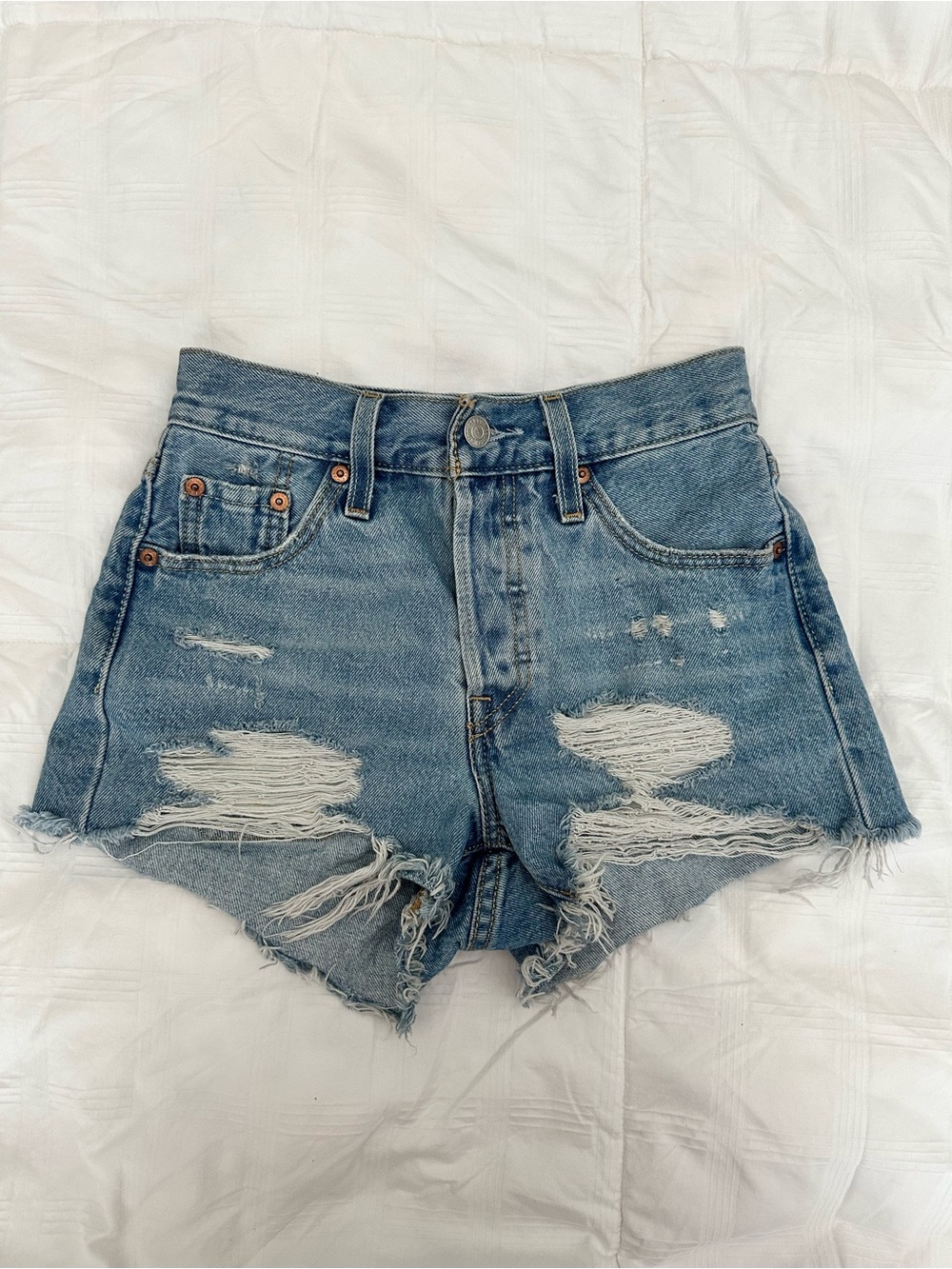 Levi’s Distressed High-Waist Women’s Shorts 23
